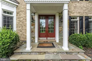 25717 Summerbank Ct, Chantilly, VA 20152 - Photo 5