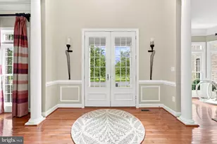 25717 Summerbank Ct, Chantilly, VA 20152 - Photo 7