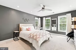25717 Summerbank Ct, Chantilly, VA 20152 - Photo 87