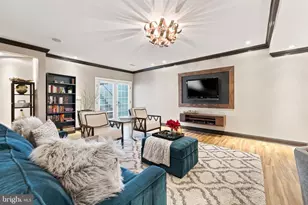 25717 Summerbank Ct, Chantilly, VA 20152 - Photo 101