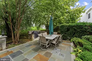 25717 Summerbank Ct, Chantilly, VA 20152 - Photo 121
