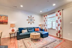 43603 McDowell Sq, Leesburg, VA 20176 - Photo 5