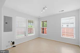 46670 Cavendish Square, Sterling, VA 20165 - Photo 23