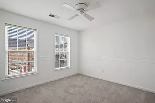 24689 Siltstone Square, Aldie, VA 20105 - Photo 17