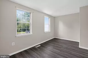 32 Palmer Ct, Sterling, VA 20165 - Photo 15