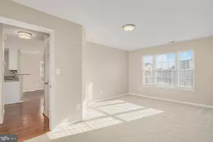 20433 Alderleaf Terrace, Ashburn, VA 20147 - Photo 11