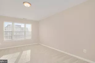 20433 Alderleaf Terrace, Ashburn, VA 20147 - Photo 13