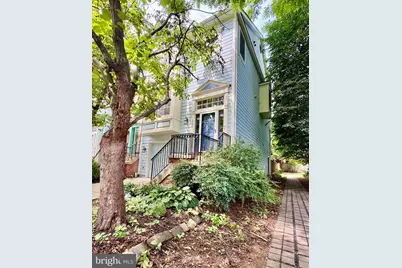 102 Maximillian Court SW, Leesburg, VA 20175 - Photo 1