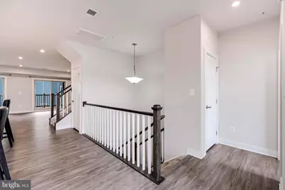 42621 Burbank Terrace, Sterling, VA 20166 - Photo 3