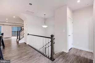 42621 Burbank Terrace, Sterling, VA 20166 - Photo 3