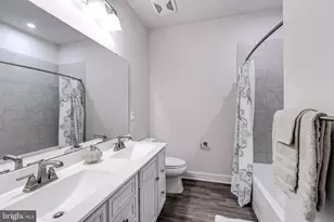 42621 Burbank Terrace, Sterling, VA 20166 - Photo 45