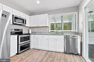 109 Biscayne Ct, Sterling, VA 20164 - Photo 15