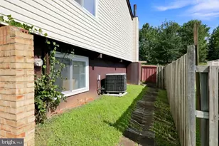 109 Biscayne Ct, Sterling, VA 20164 - Photo 55
