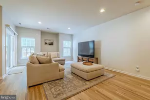21884 Fieldthorn Terrace, Broadlands, VA 20148 - Photo 9