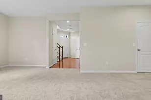 42371 Trellis Square, Brambleton, VA 20148 - Photo 11