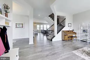 40982 White Clover Ln, Aldie, VA 20105 - Photo 7