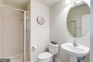42713 Tunstall Terrace, Ashburn, VA 20147 - Photo 3