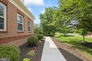 44309 Oldetowne Pl, Ashburn, VA 20147 - Photo 7