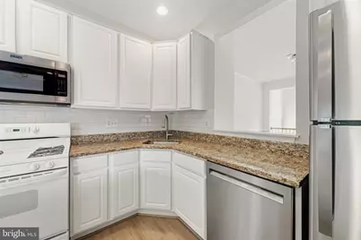 20750 Bridalveil Falls Terrace, Sterling, VA 20165 - Photo 13