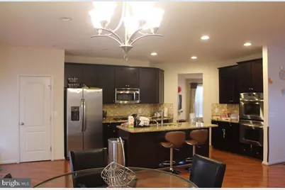 42387 Trellis Square, Brambleton, VA 20148 - Photo 7