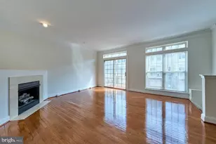 46358 Pryor Square, Sterling, VA 20165 - Photo 5