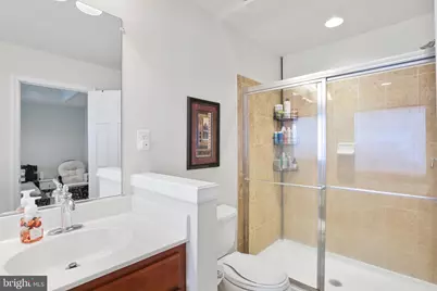 25501 Amber Gate Terrace, Chantilly, VA 20152 - Photo 17