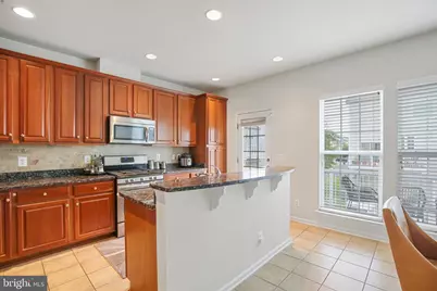 25501 Amber Gate Terrace, Chantilly, VA 20152 - Photo 3