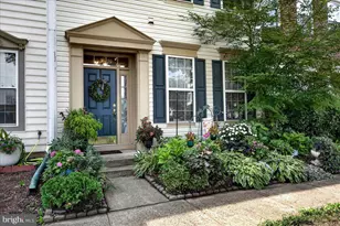 26129 Nimbleton Square, Chantilly, VA 20152 - Photo 3