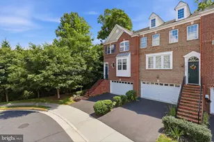 20200 Center Brook Square, Sterling, VA 20165 - Photo 5
