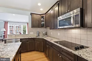 20200 Center Brook Square, Sterling, VA 20165 - Photo 15