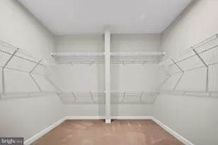 21630 Hawksbill High Cir, Sterling, VA 20164 - Photo 25