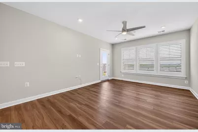 21630 Hawksbill High Circle #405, Sterling, VA 20164 - Photo 17
