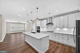 21630 Hawksbill High Cir, Sterling, VA 20164 - Photo 1