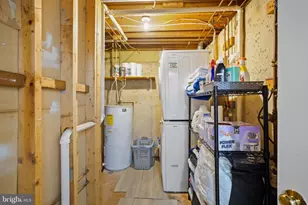 6 Sugarland Square Ct, Sterling, VA 20164 - Photo 27