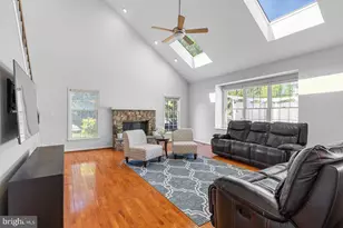 22561 Howardsville Woods Ct, Ashburn, VA 20148 - Photo 21