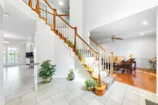 22561 Howardsville Woods Ct, Ashburn, VA 20148 - Photo 5