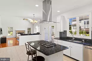 22561 Howardsville Woods Ct, Ashburn, VA 20148 - Photo 19