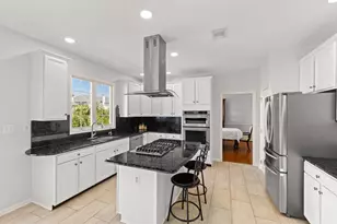22561 Howardsville Woods Ct, Ashburn, VA 20148 - Photo 15