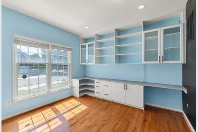 22561 Howardsville Woods Court, Ashburn, VA 20148 - Photo 11
