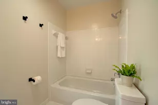 43242 Mission Hills Way, Leesburg, VA 20176 - Photo 17
