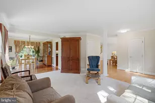 20896 Fowlers Mill Cir, Ashburn, VA 20147 - Photo 3
