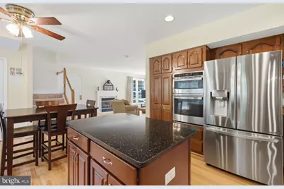20896 Fowlers Mill Circle, Ashburn, VA 20147 - Photo 17
