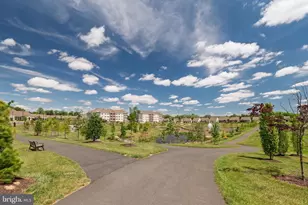 21630 Hawksbill High Cir, Sterling, VA 20164 - Photo 41