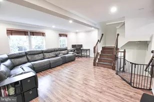 109 Shirley Square SE, Leesburg, VA 20175 - Photo 7