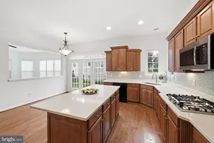 21817 Wingfoot Ct, Broadlands, VA 20148 - Photo 15