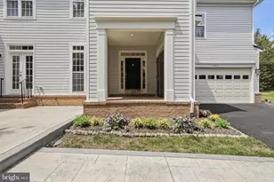 21817 Wingfoot Ct, Broadlands, VA 20148 - Photo 3