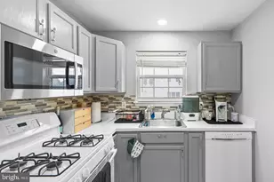 645 Constellation Square SE, Leesburg, VA 20175 - Photo 7