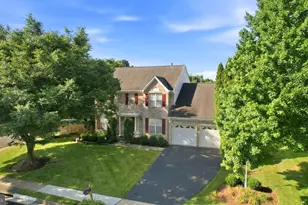 219 Foxborough Dr SW, Leesburg, VA 20175 - Photo 3