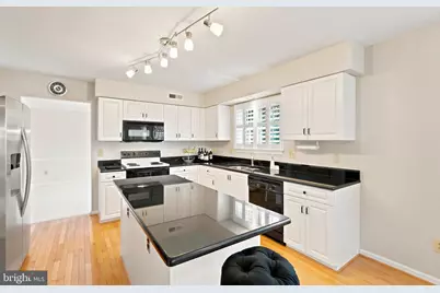 219 Foxborough Drive SW, Leesburg, VA 20175 - Photo 17