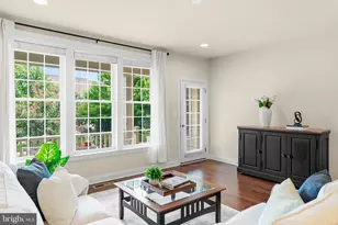20918 Rocky Knoll Square, Ashburn, VA 20147 - Photo 15